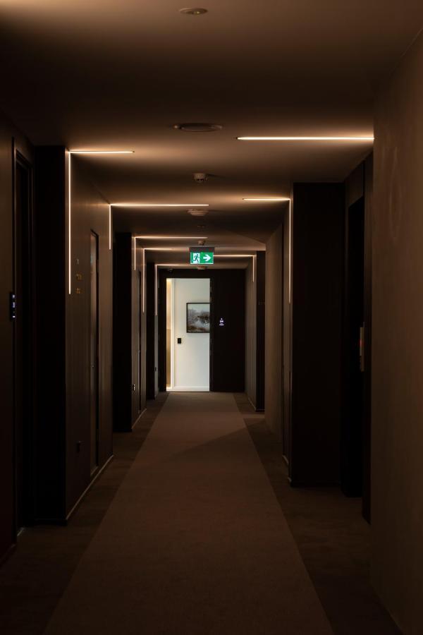 The Mayfair クライストチャーチ エクステリア 写真 A corridor in a hotel